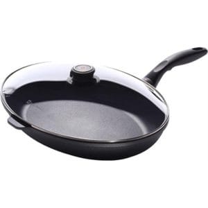 Veggie Meals - Swiss Diamond 26x38cm 5.5 cm deep Oval frypan with Glass Vented Lid